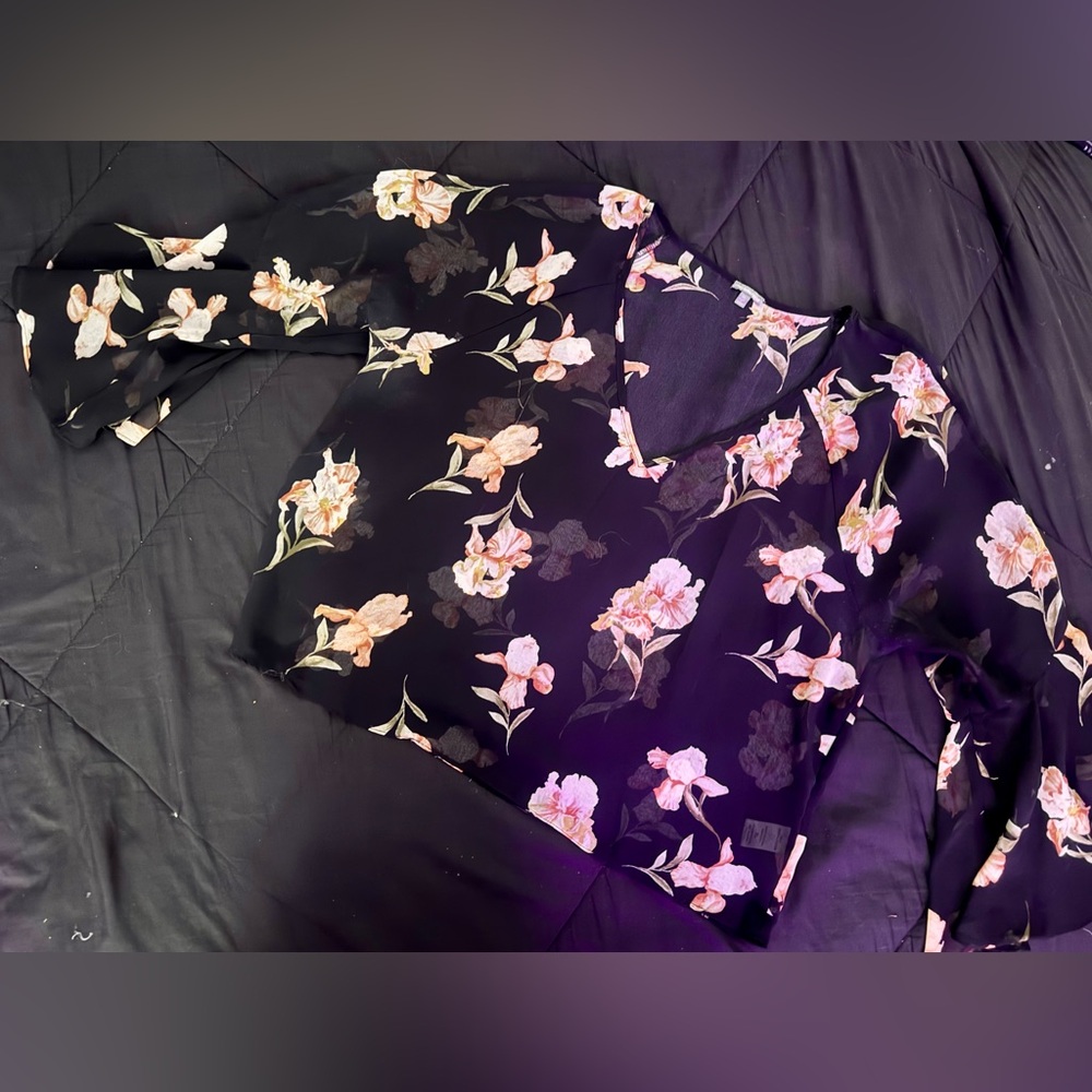Women’s XL Mesh Floral Top